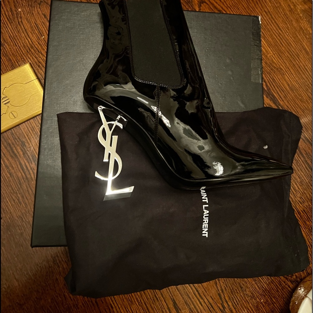 YSL new never worn size 39 black booties